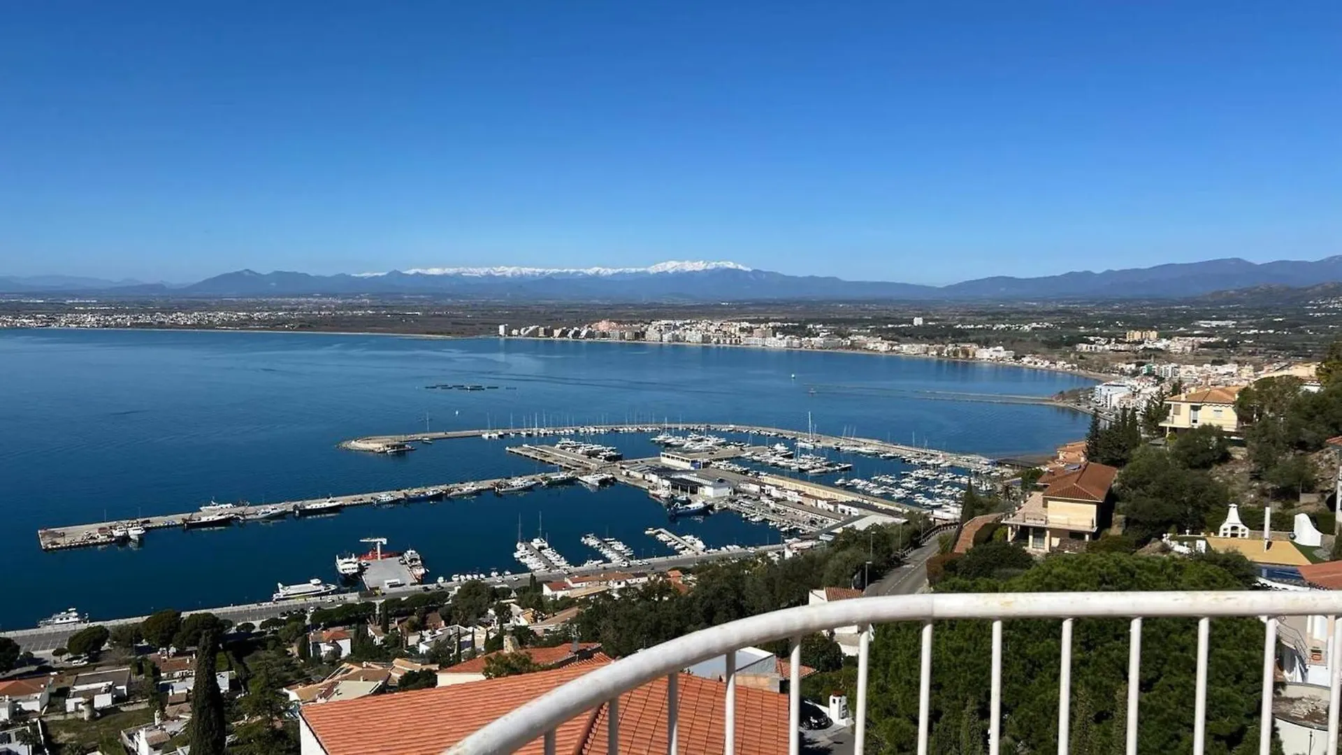 Precioso Piso Con Vistas Espectaculares Del Mar Av-50 Apartamento Roses