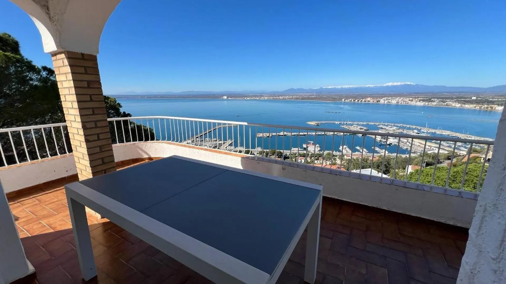 Precioso Piso Con Vistas Espectaculares Del Mar Av-50 Apartamento Roses