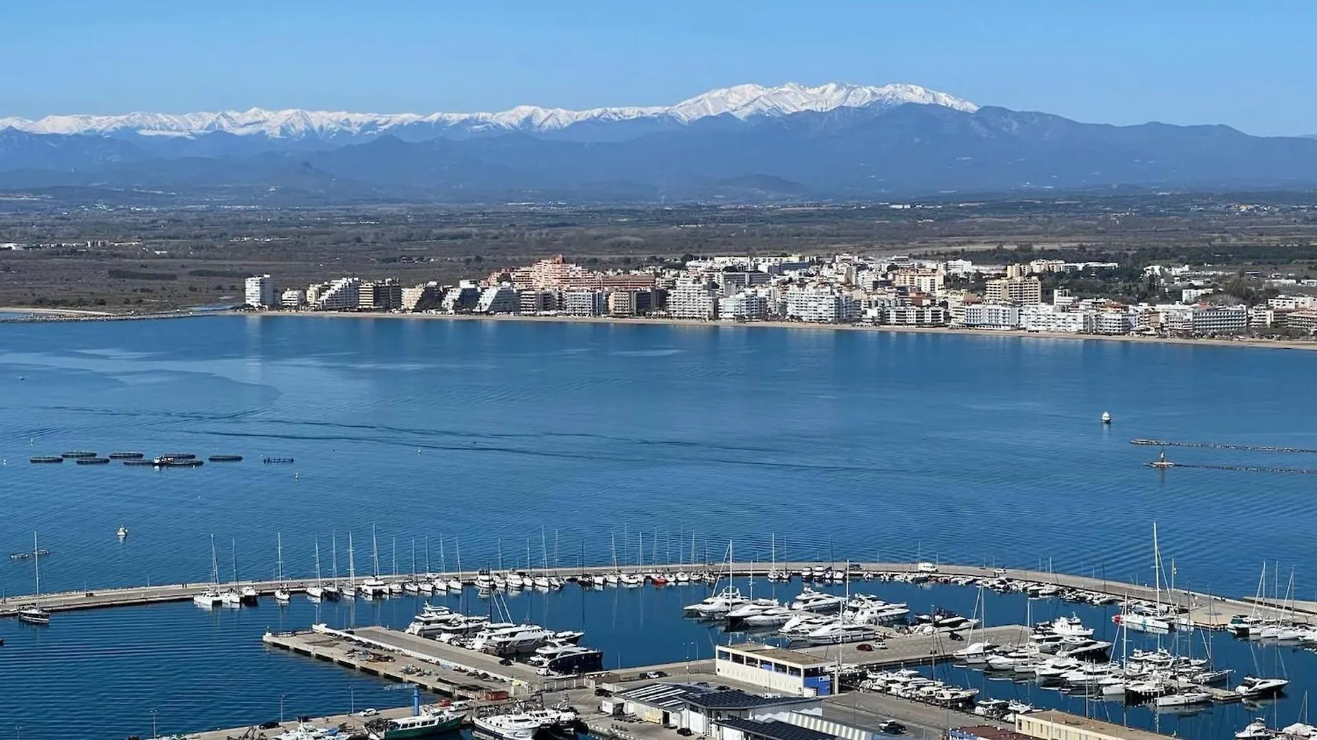 Apartmán Precioso Piso Con Vistas Espectaculares Del Mar Av-50 Roses