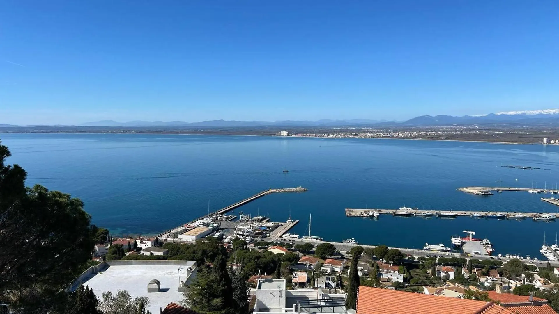Apartmán Precioso Piso Con Vistas Espectaculares Del Mar Av-50 Roses